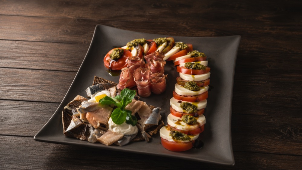 Antipasti mit Mozzarella